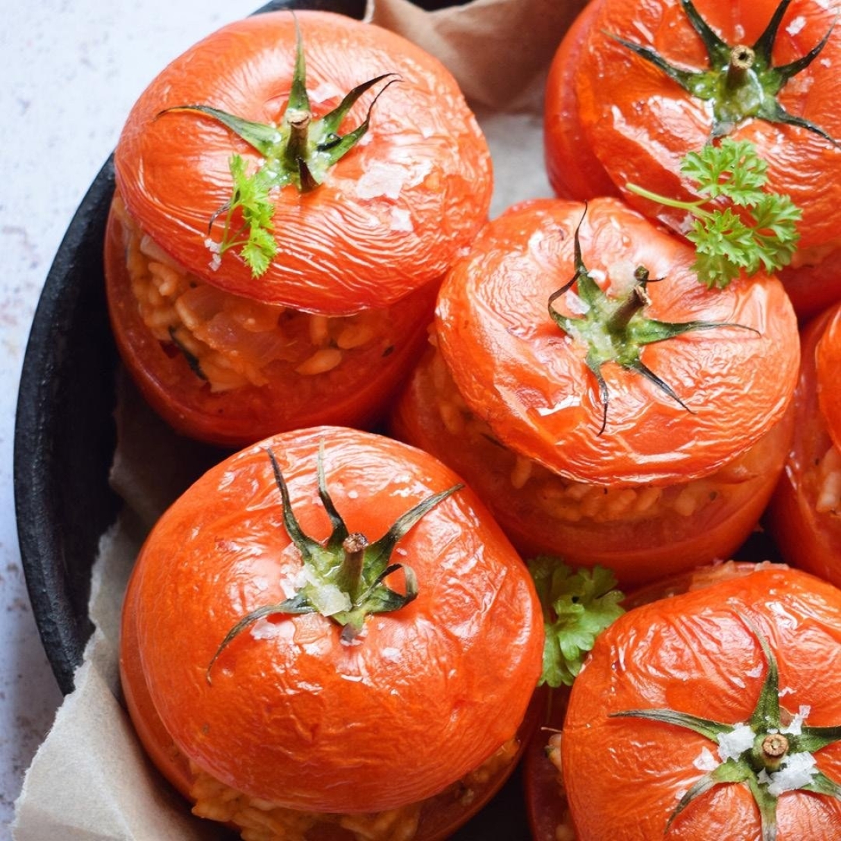 Pomodori ripieni al forno: ricetta leggera